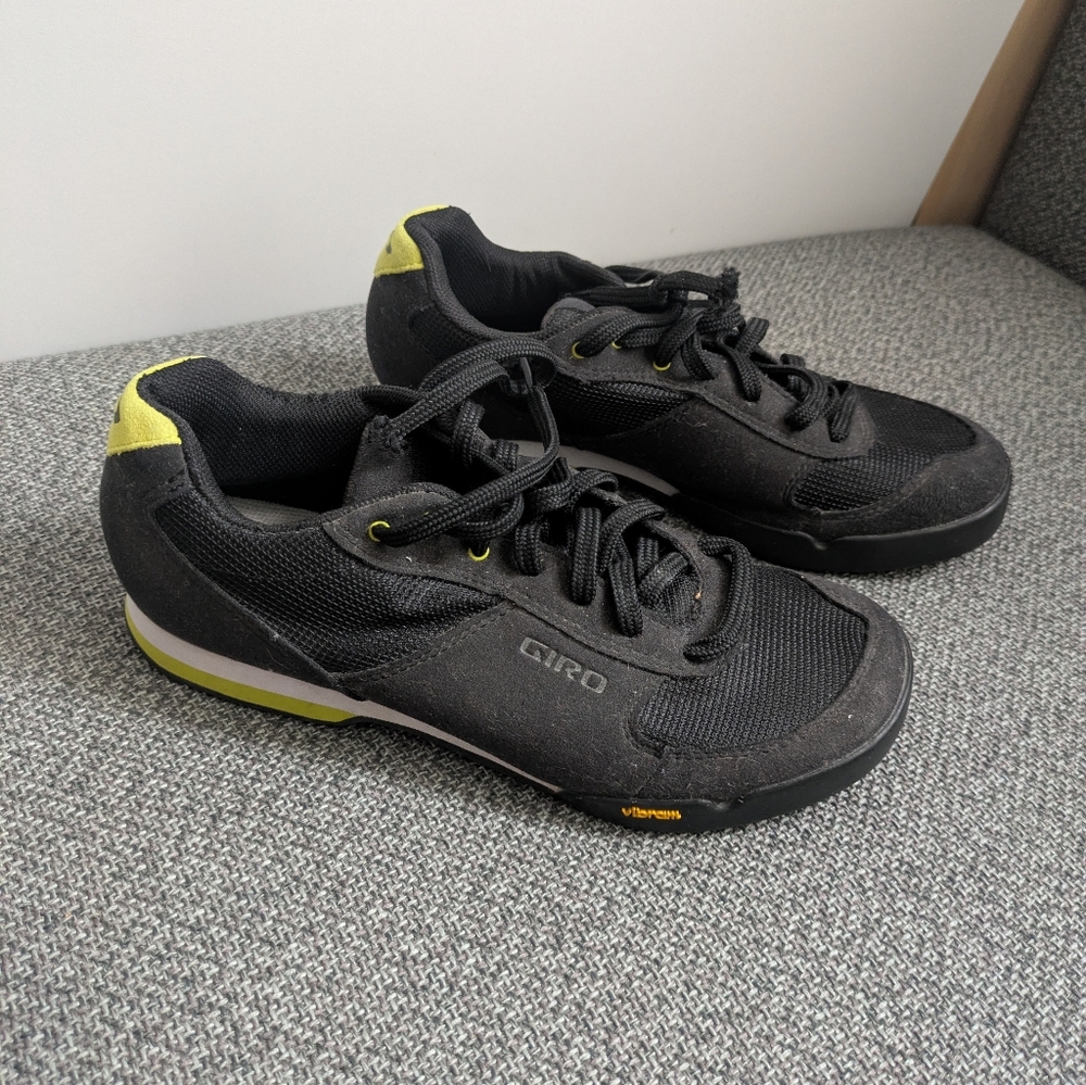 Giro Petra VR size US 7.5 / EU 39 clipless pedal cycling shoes